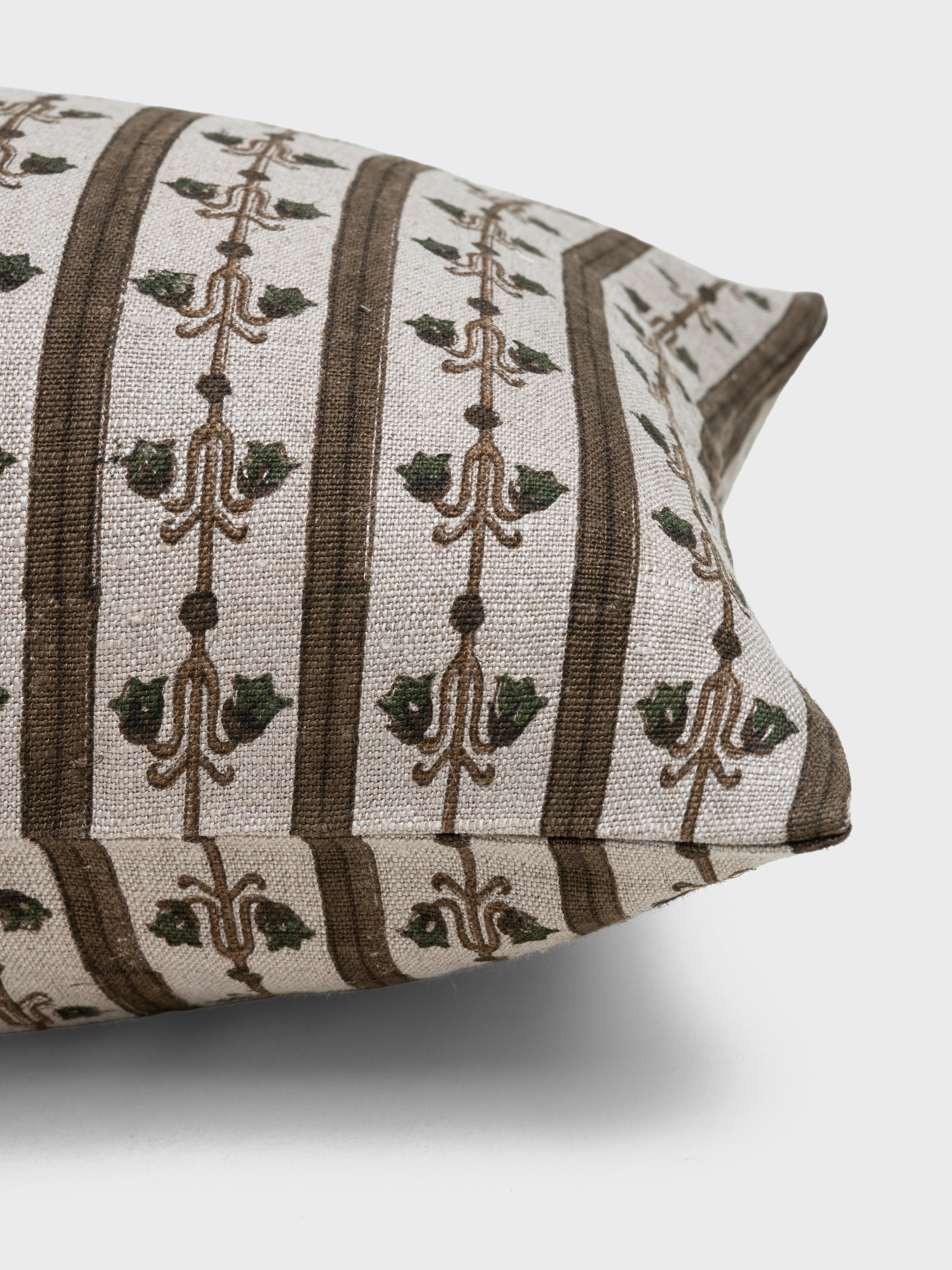 Cushion 03