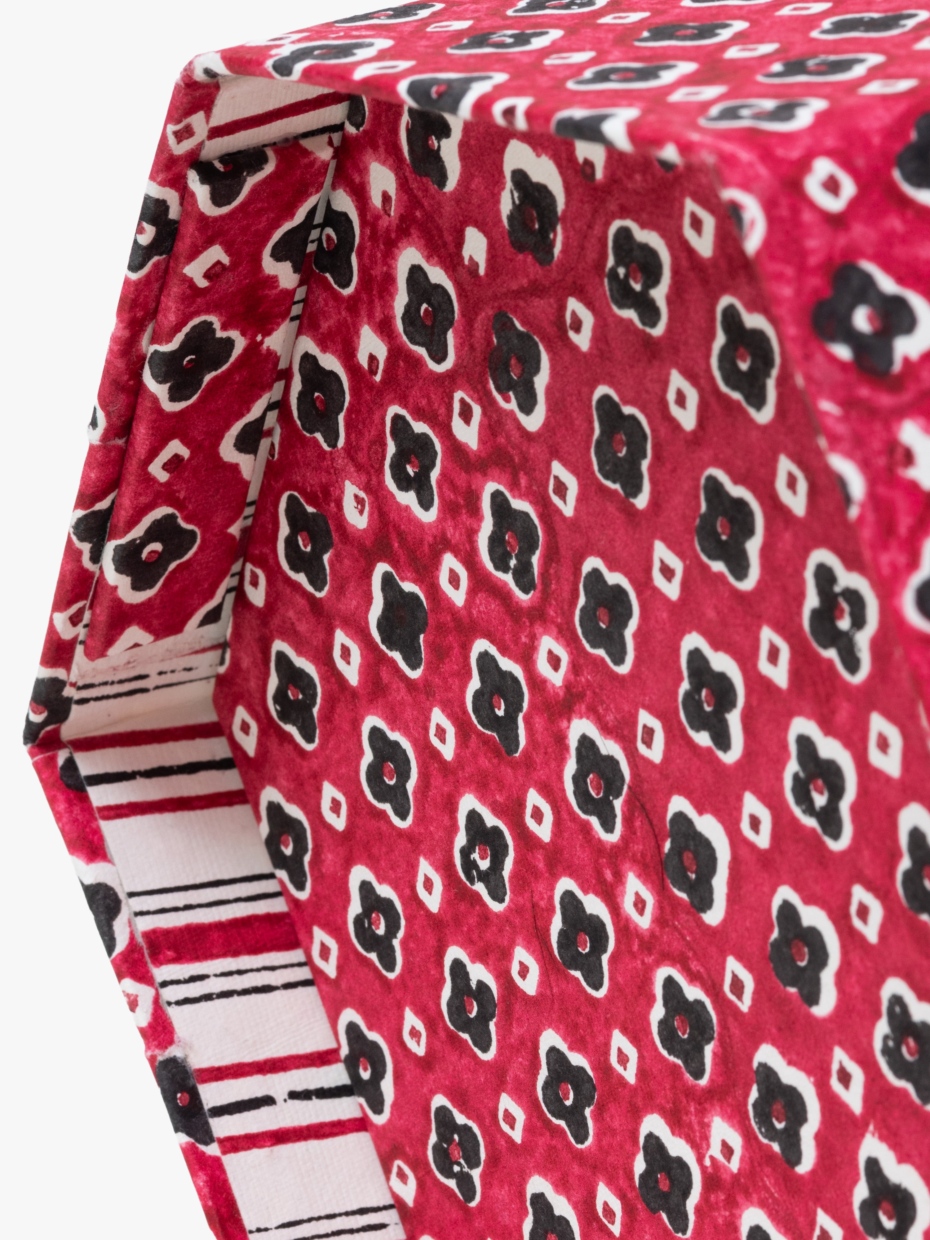 Scallop Collapsible Storage Bin - Khuka